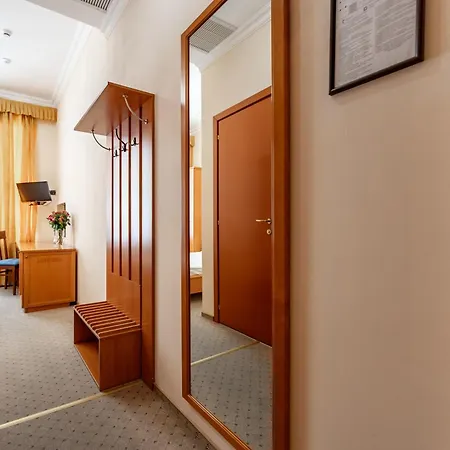 морський Готель 4*
